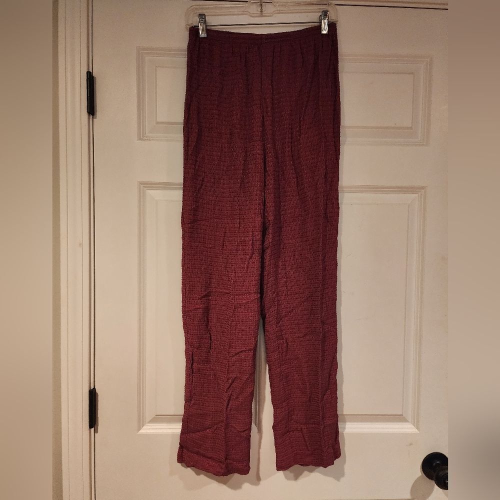 Donna Jessica Vintage stretchy red and gray textured pants